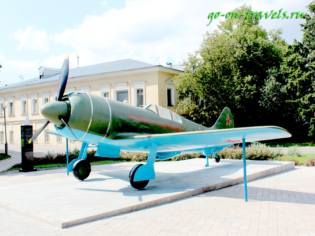 Выставка военной техники в кремле Нижнего Новгорода