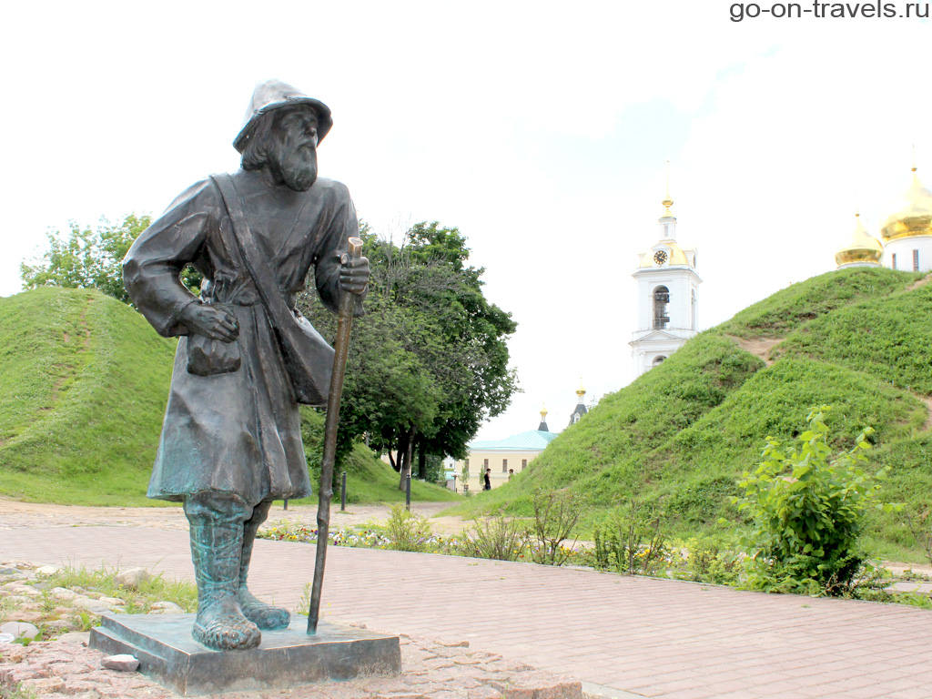 Скульптуры в Дмитрове